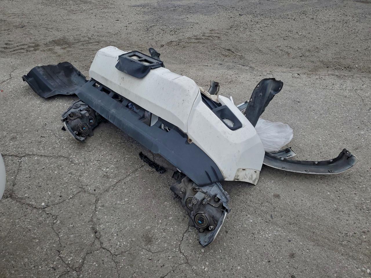 Toyota Tacoma Access Cab Image 2