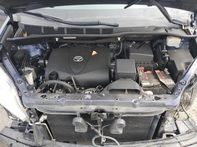 Toyota Sienna Le Image 13