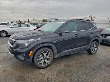  Salvage Kia Seltos