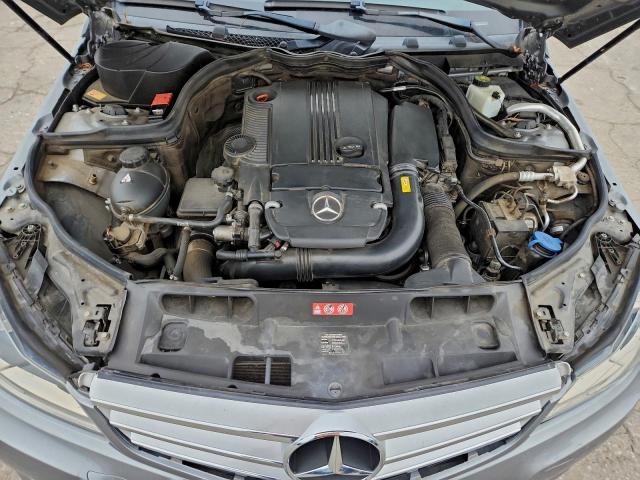 Mercedes-Benz C-Class 250 Image 10