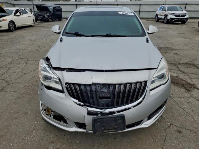 Buick Regal Image 7