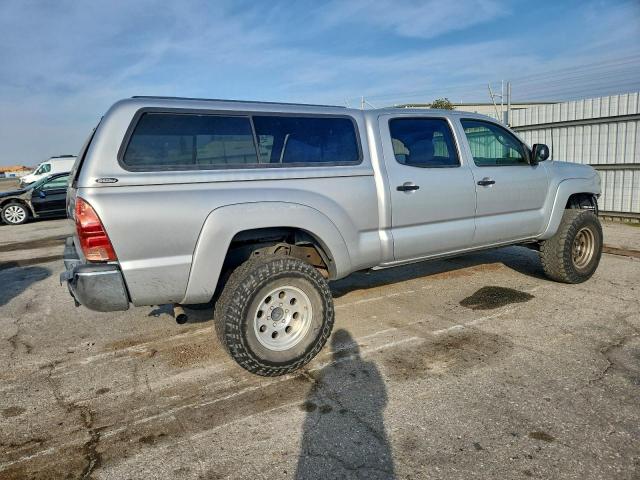 Toyota Tacoma Double Cab Prerunner Long Bed Image 8
