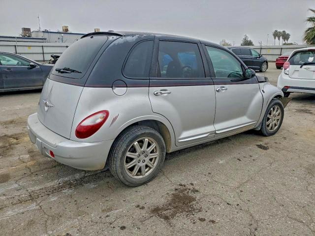 Chrysler PT Cruiser Image 3