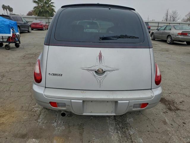 Chrysler PT Cruiser Image 11