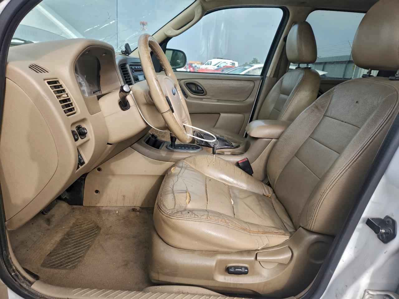 Ford Escape Xlt Image 3