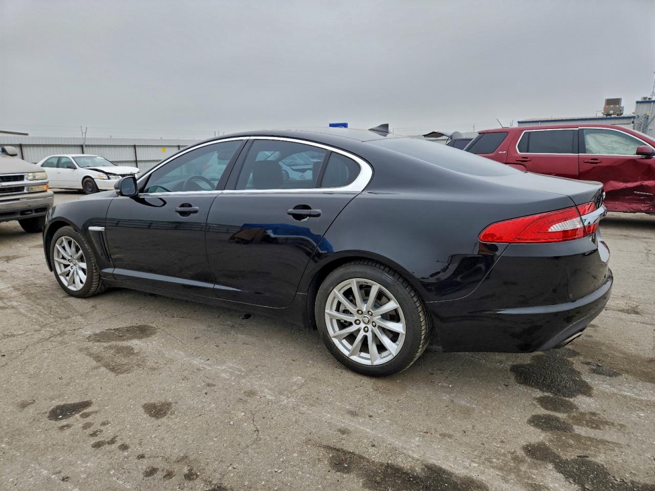 Jaguar XF Image 9