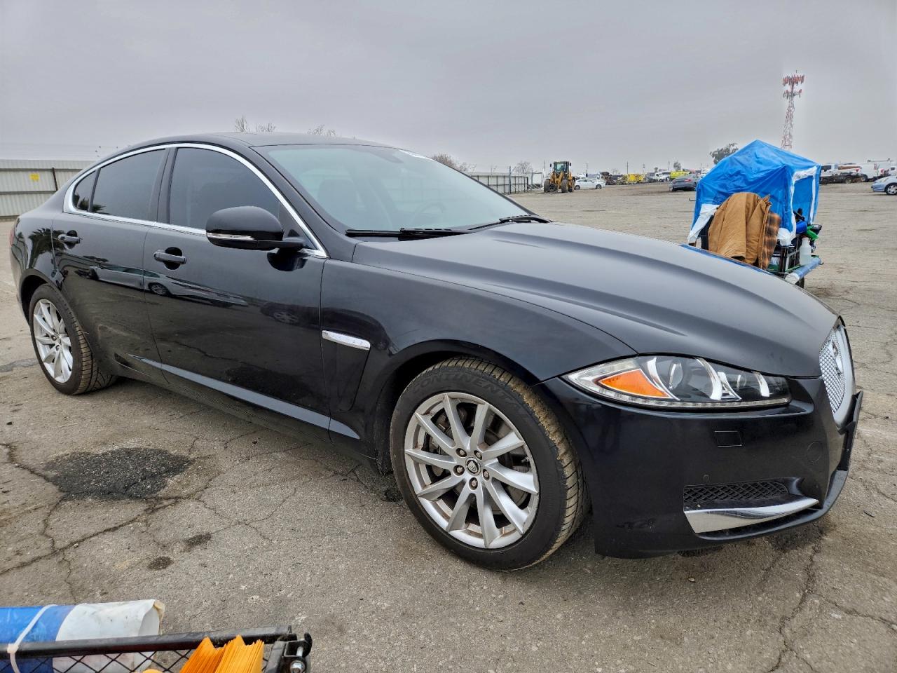 Jaguar XF Image 2