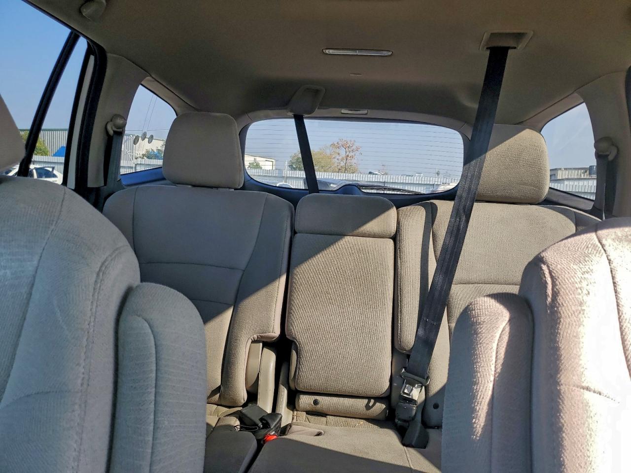 Honda Pilot Ex Image 10