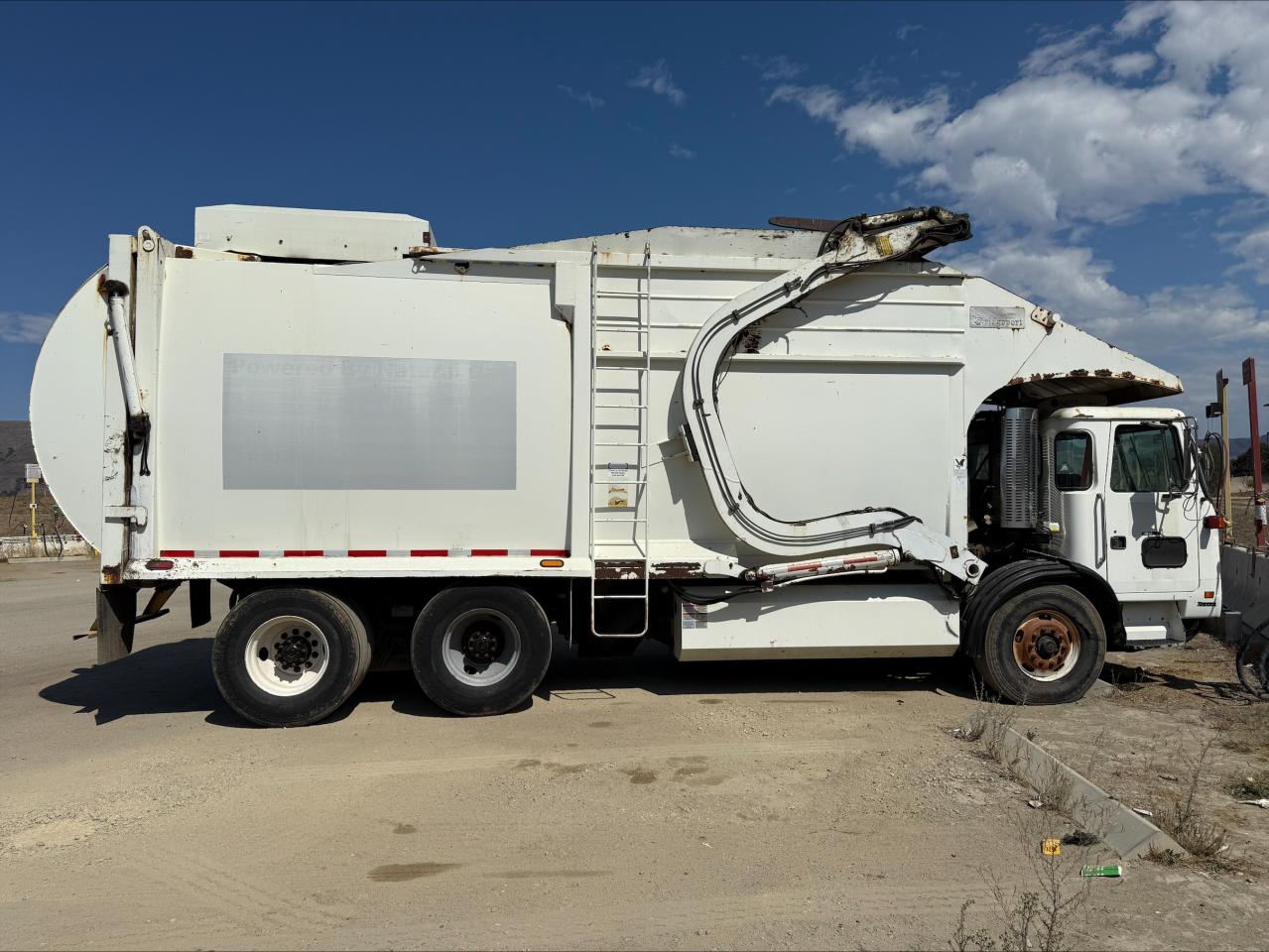 Autocar Llc Xpeditor Image 1