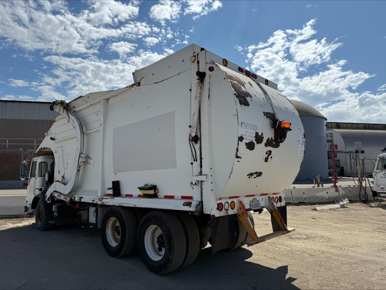 Autocar Llc Xpeditor Image 11