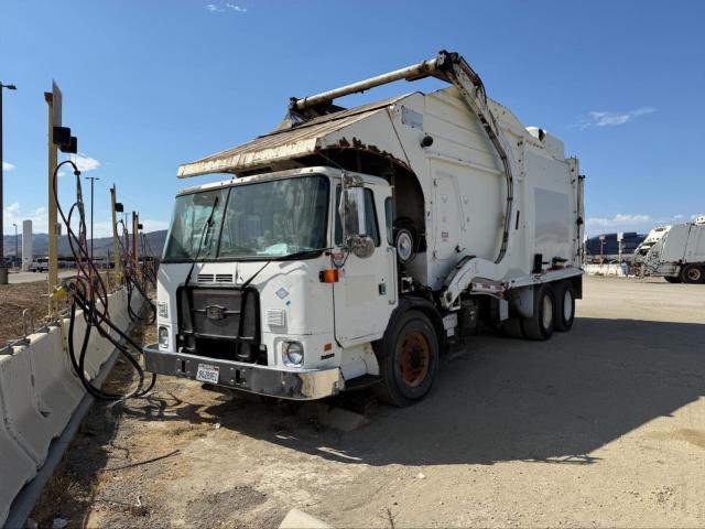 Autocar Llc Xpeditor Image 9