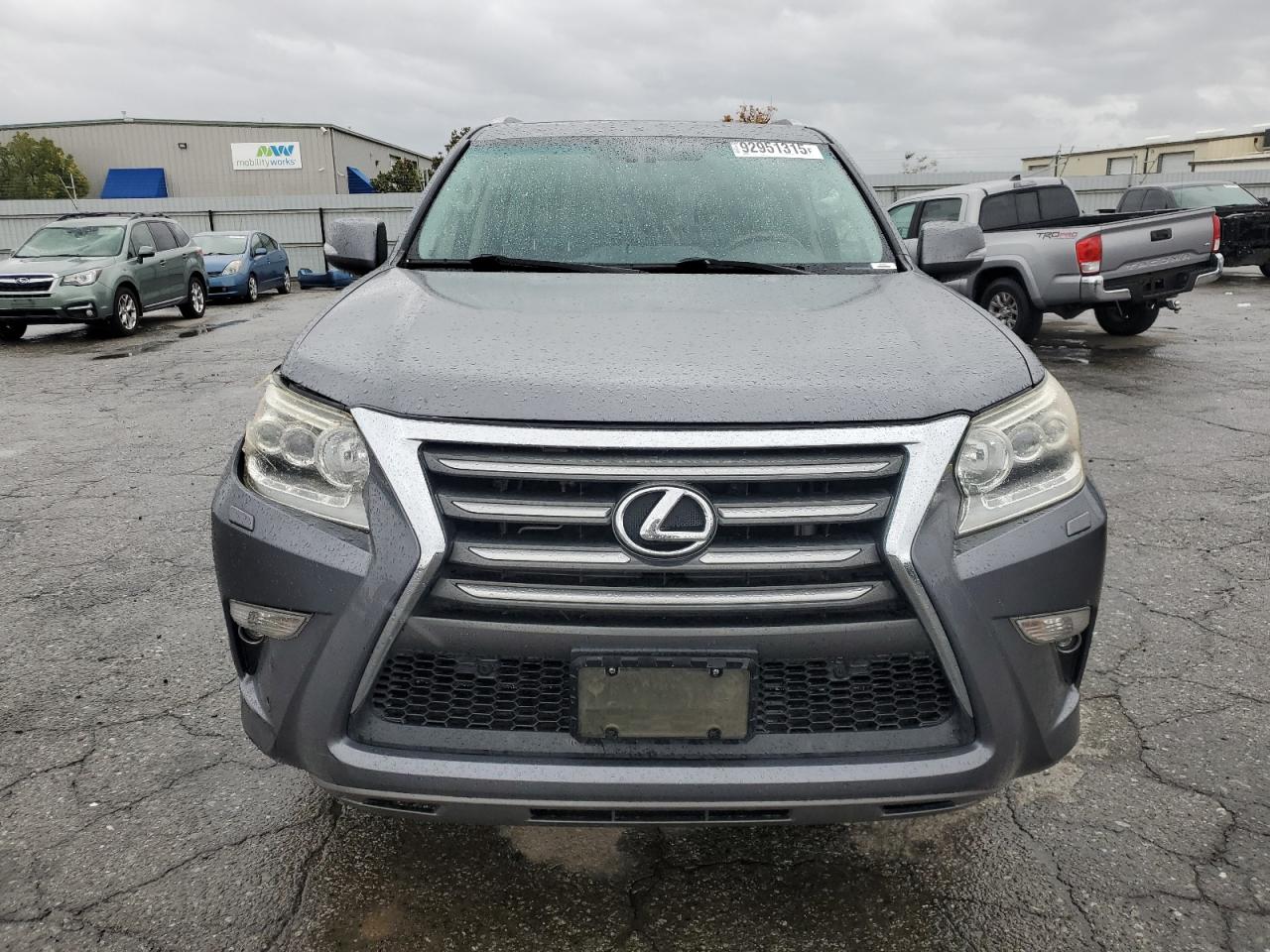 Lexus Gx 460 Premium Image 5