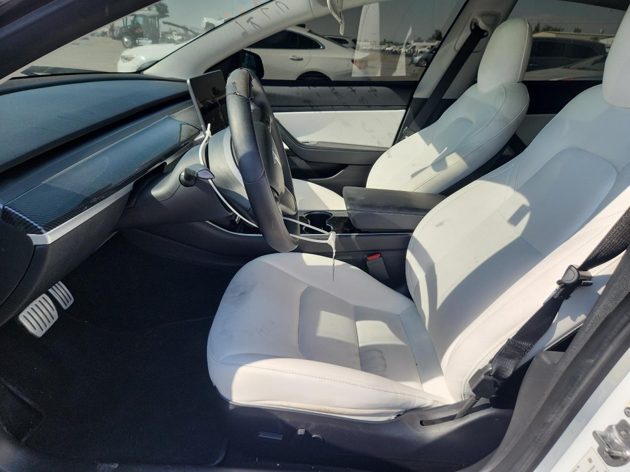 Tesla Model 3 Image 12