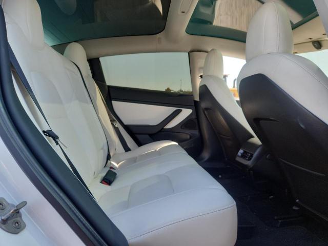 Tesla Model 3 Image 9