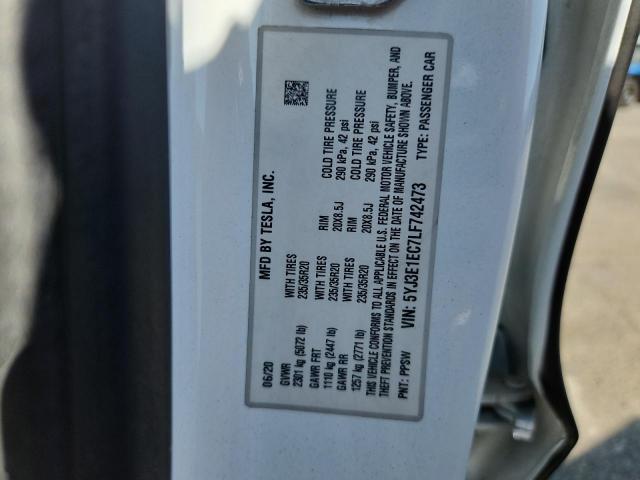 Tesla Model 3 Image 11