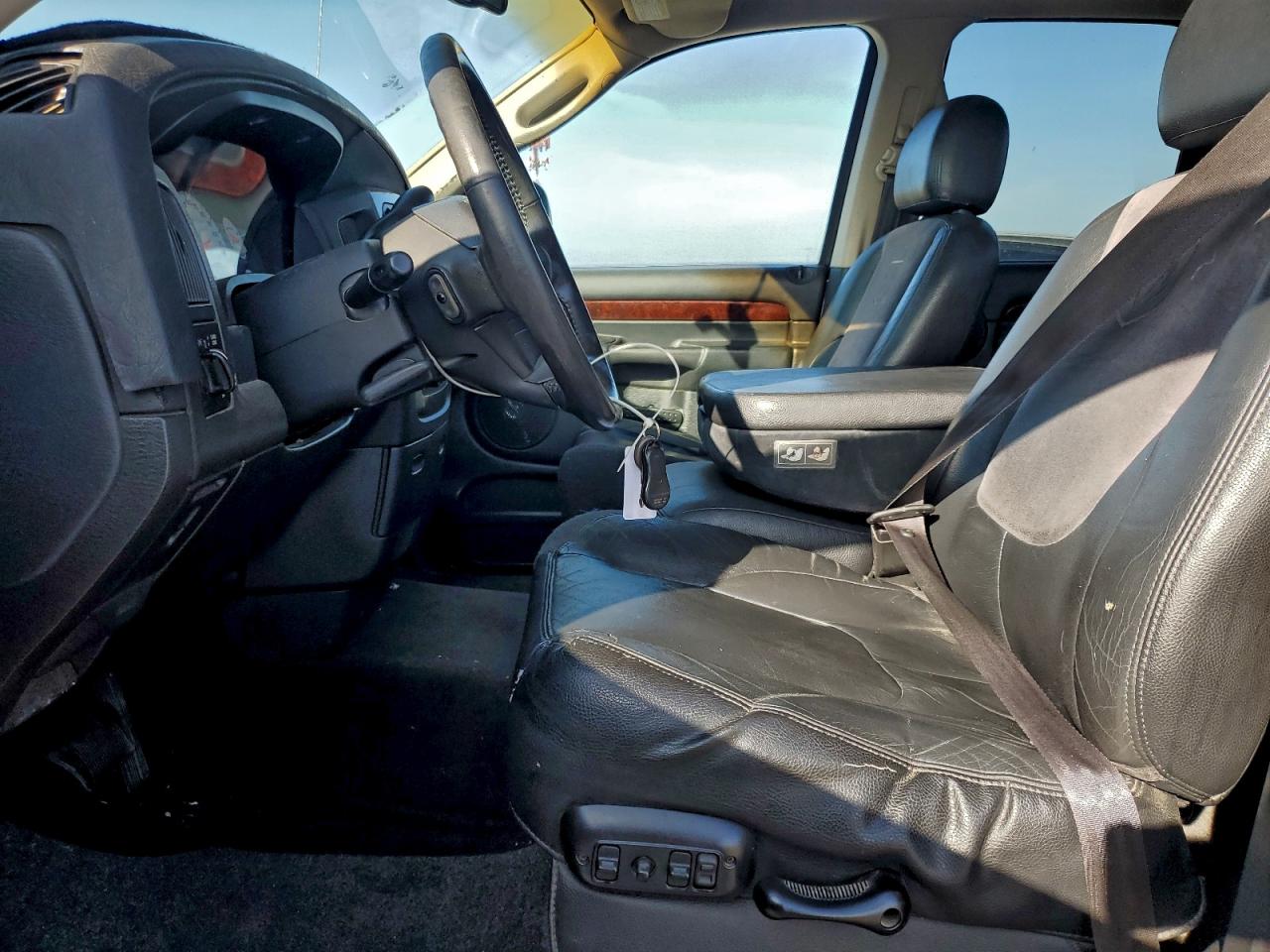 Dodge Ram 1500 Image 3