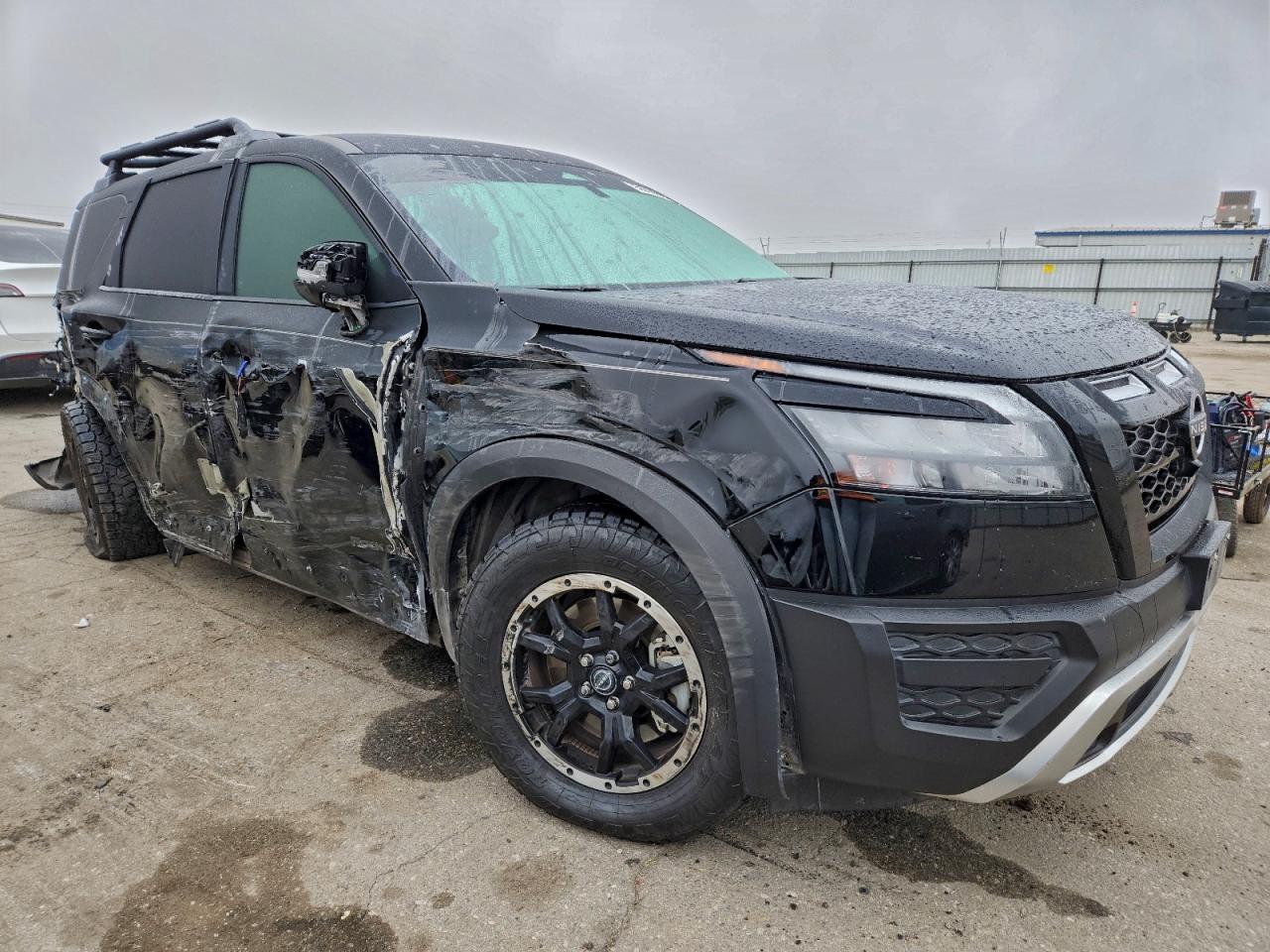 Nissan Pathfinder Rock Creek Image 4