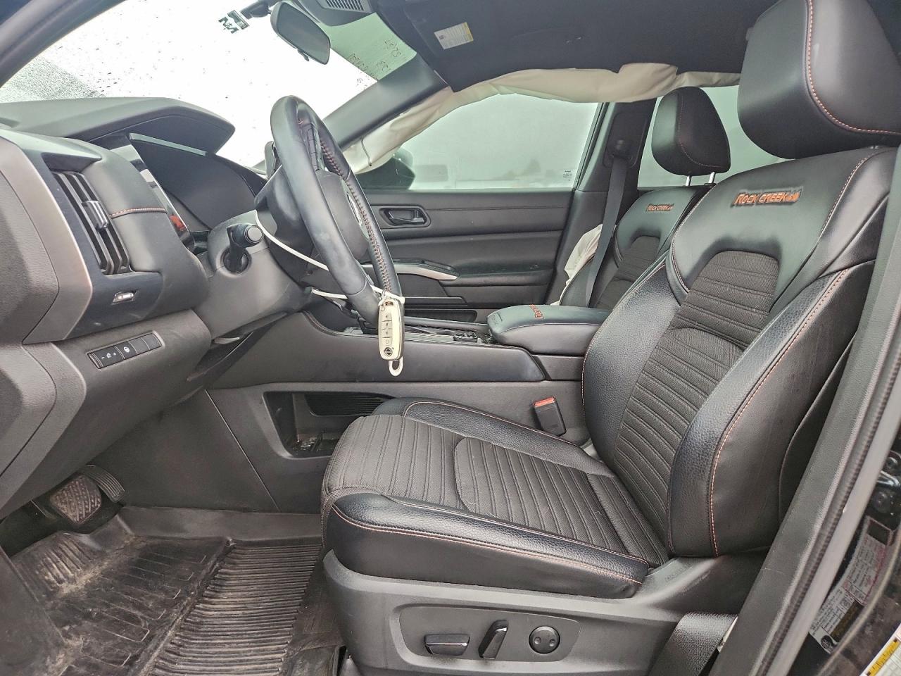 Nissan Pathfinder Rock Creek Image 6