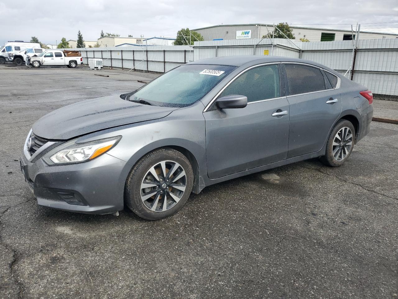 Nissan Altima 2.5 Image 1