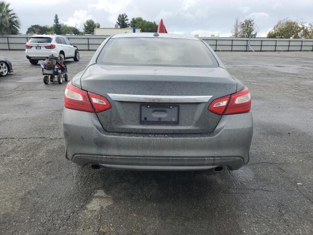 Nissan Altima 2.5 Image 10