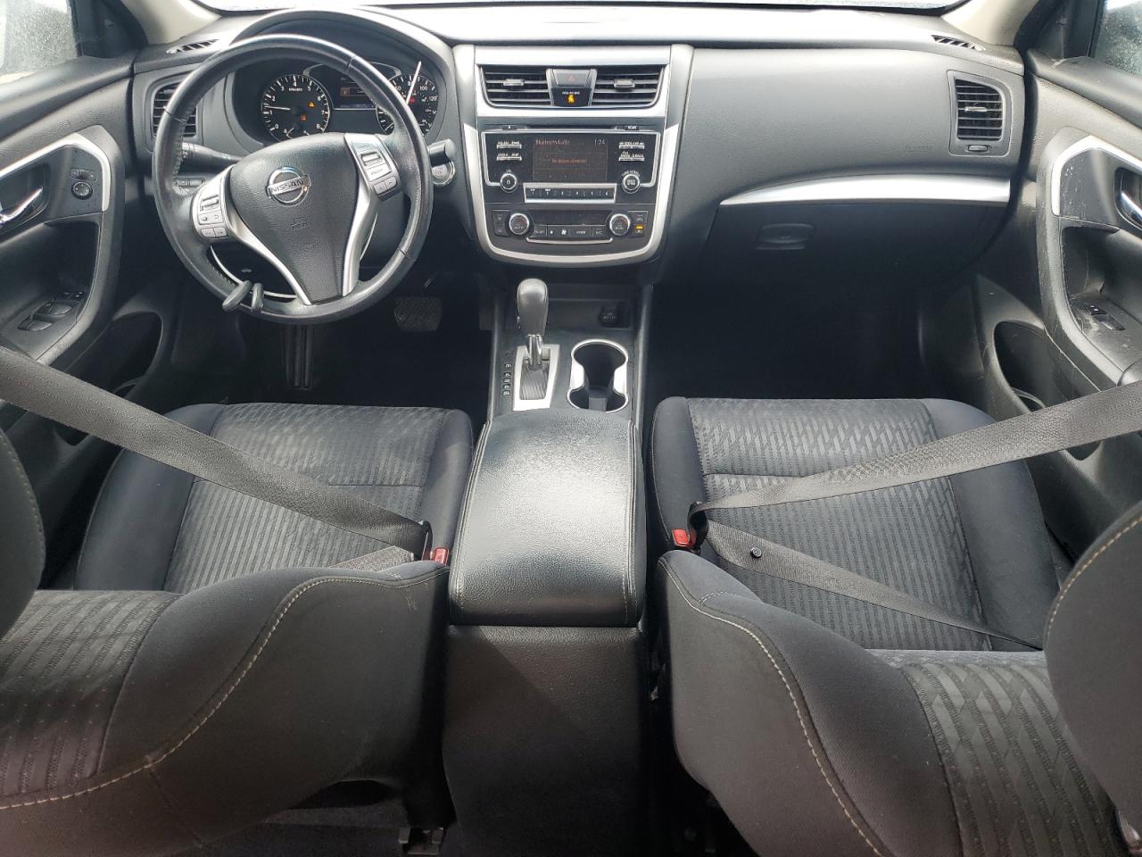 Nissan Altima 2.5 Image 4