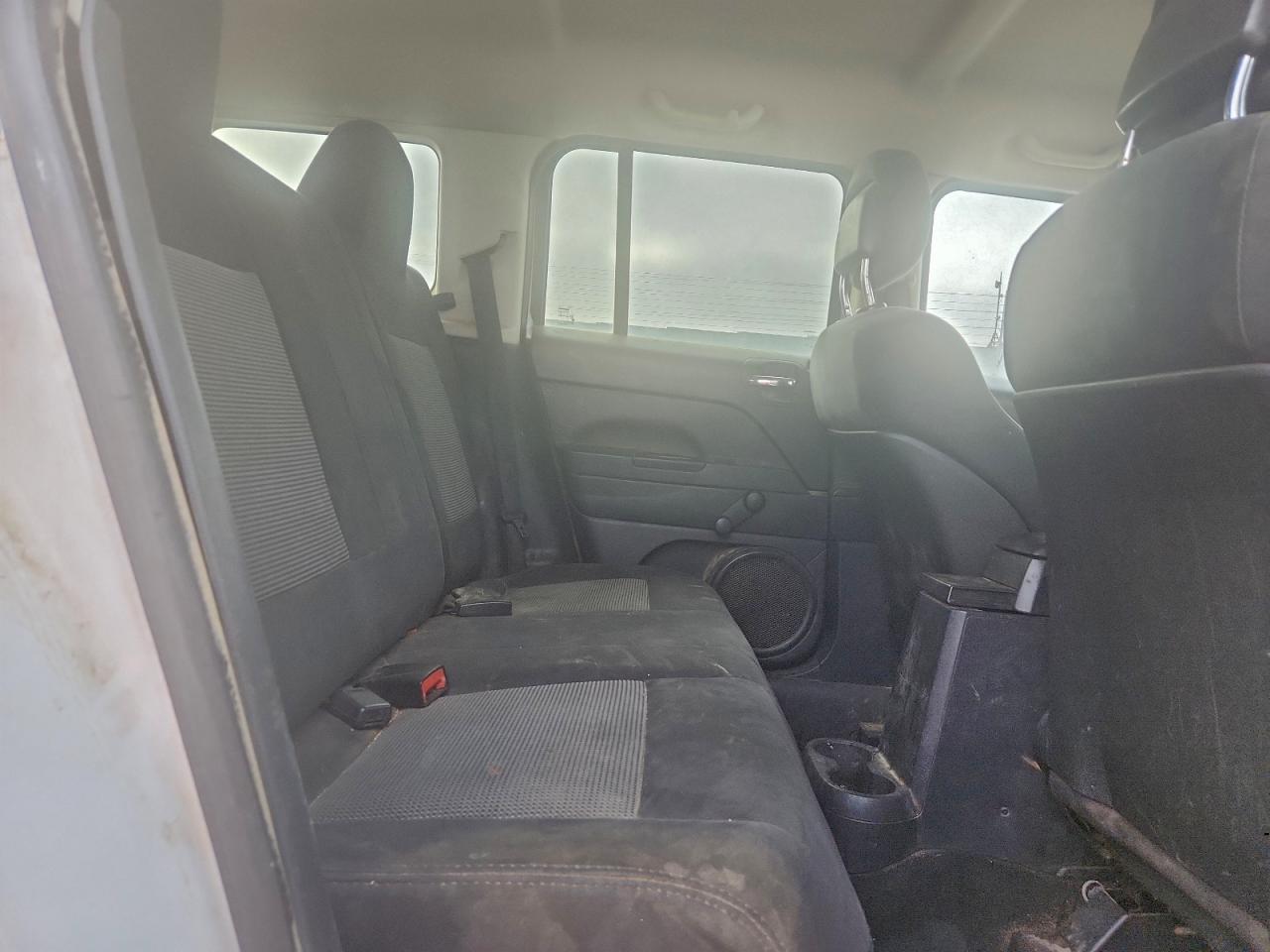 Jeep Patriot Sport Image 8