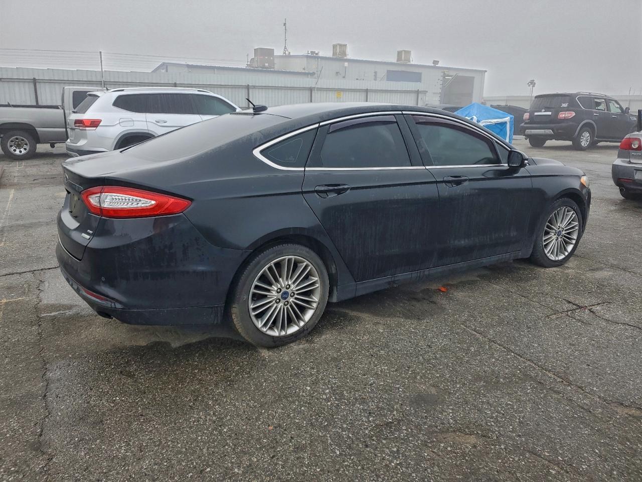 Ford Fusion Se Image 8