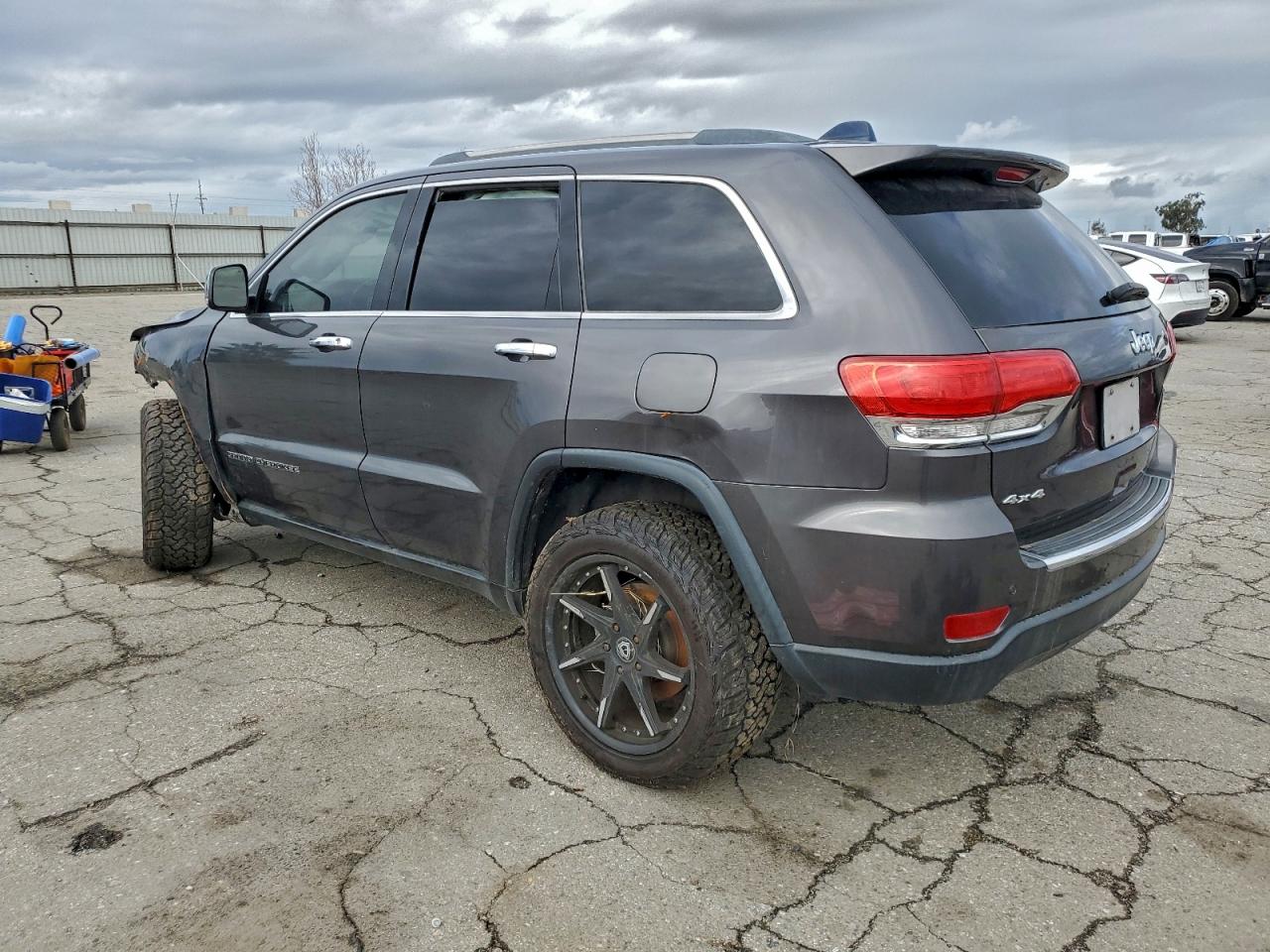 Jeep Grand Cherokee Limited Image 12