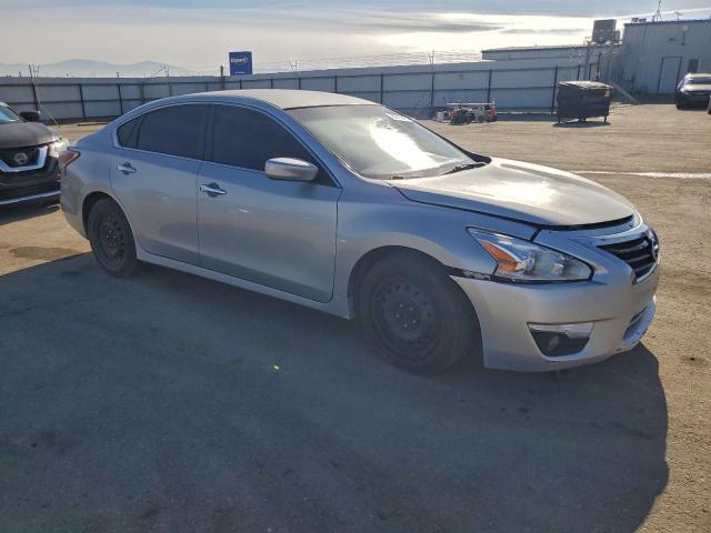 Nissan Altima 2.5 Image 2