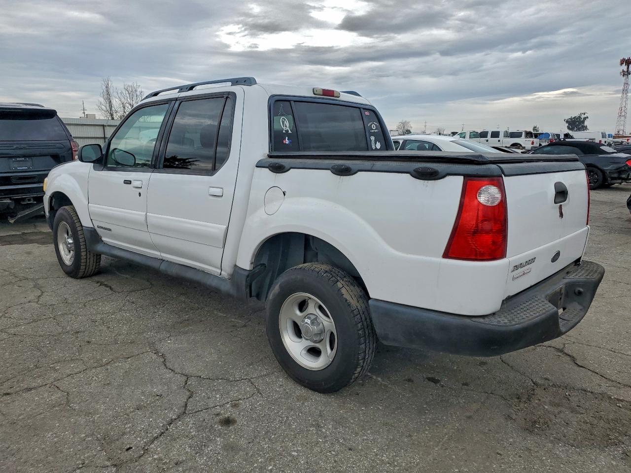 Ford Explorer Image 7