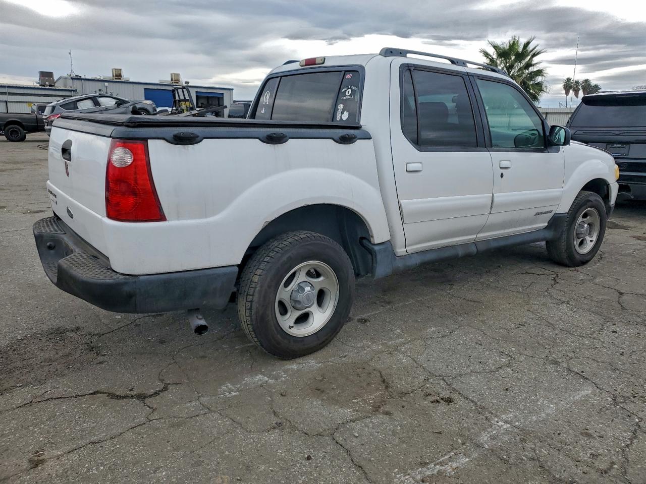 Ford Explorer Image 2