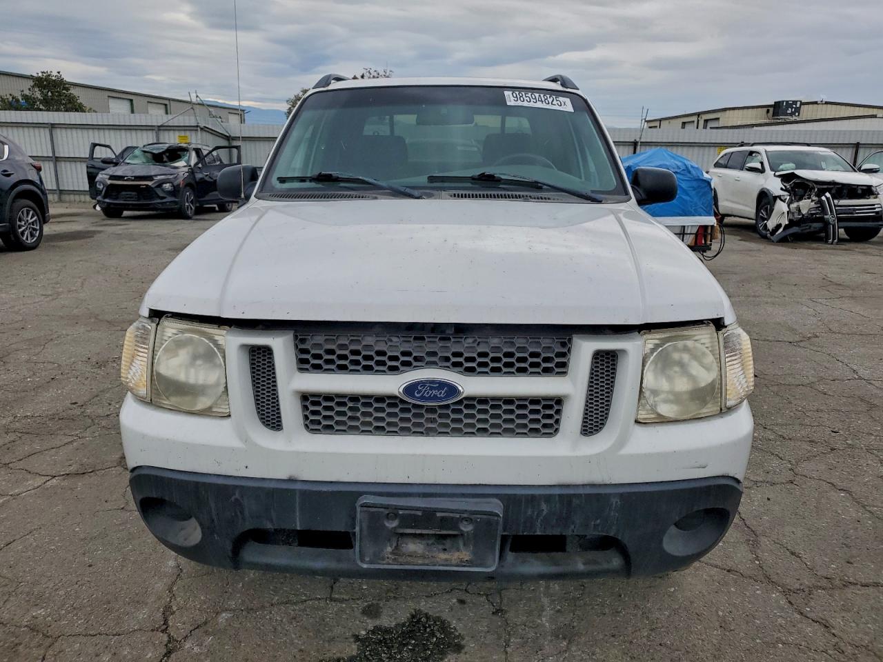 Ford Explorer Image 11