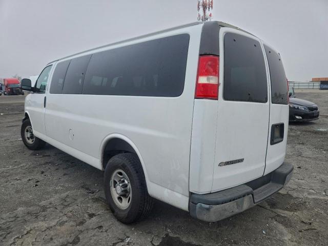 Chevrolet Express Lt Image 4