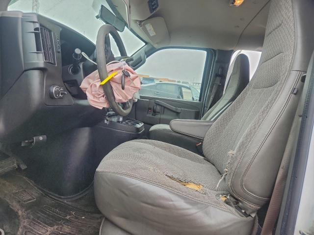 Chevrolet Express Lt Image 6