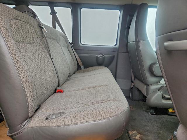 Chevrolet Express Lt Image 12