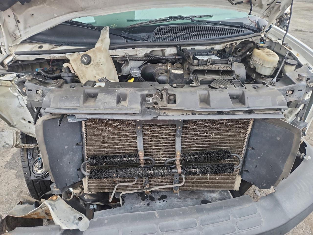 Chevrolet Express Lt Image 11