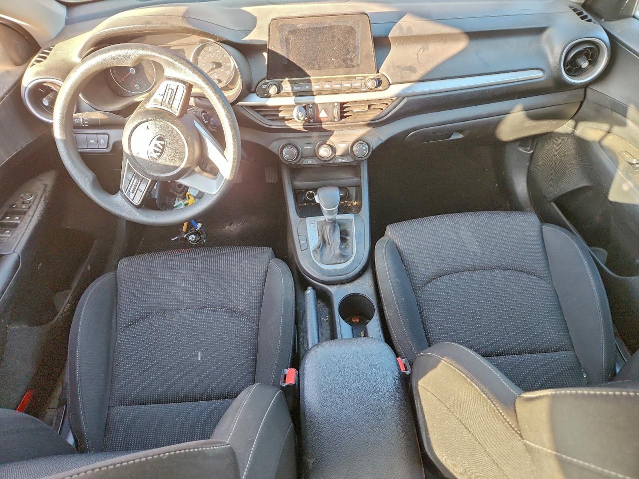 Kia Forte Fe Image 9