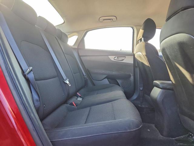 Kia Forte Fe Image 5