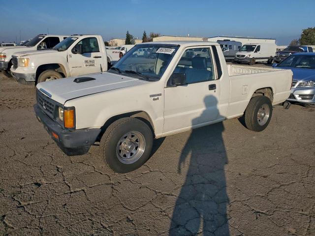  Salvage Mitsubishi Mighty Max