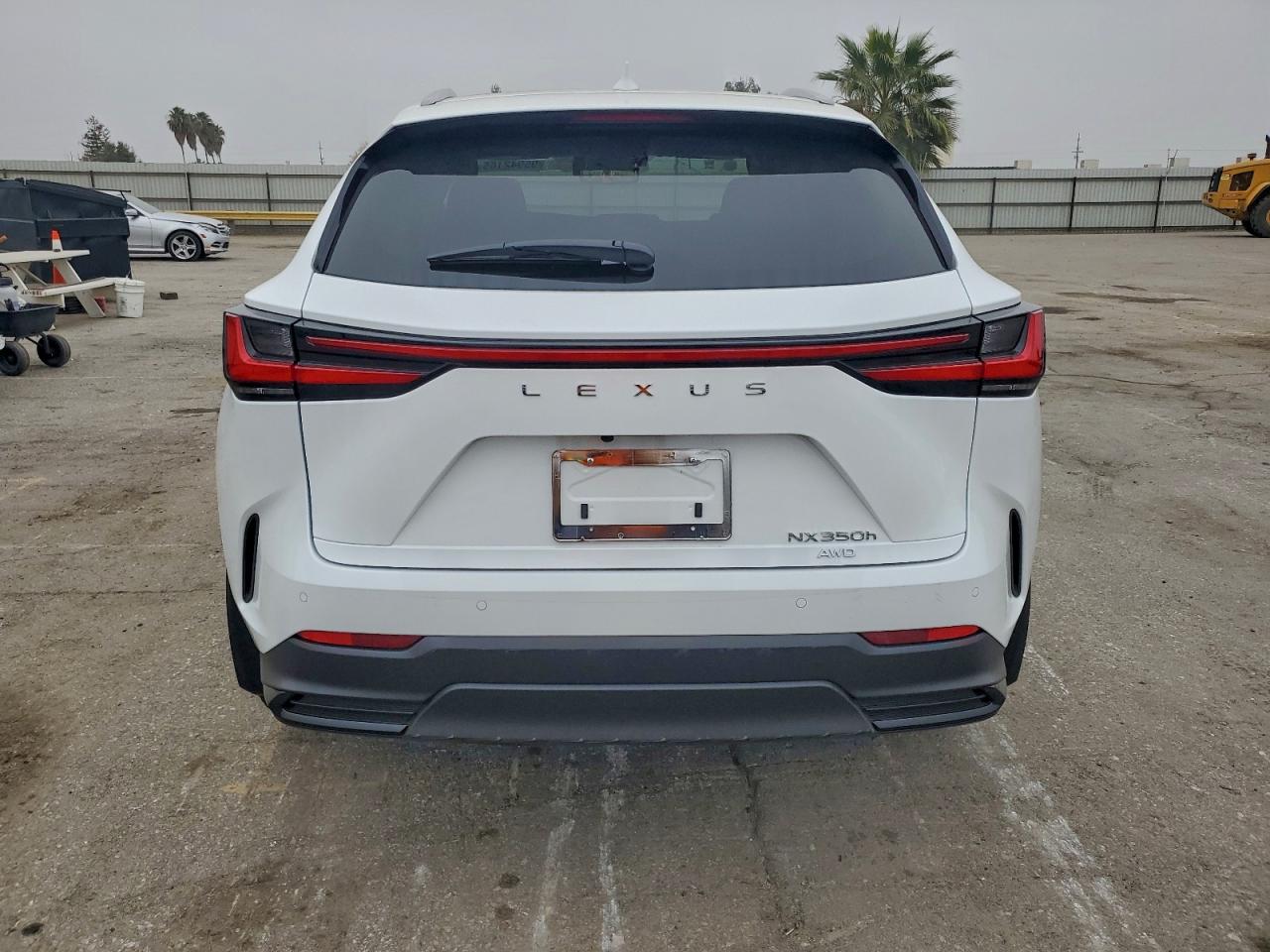 Lexus NX 350h Base Image 13