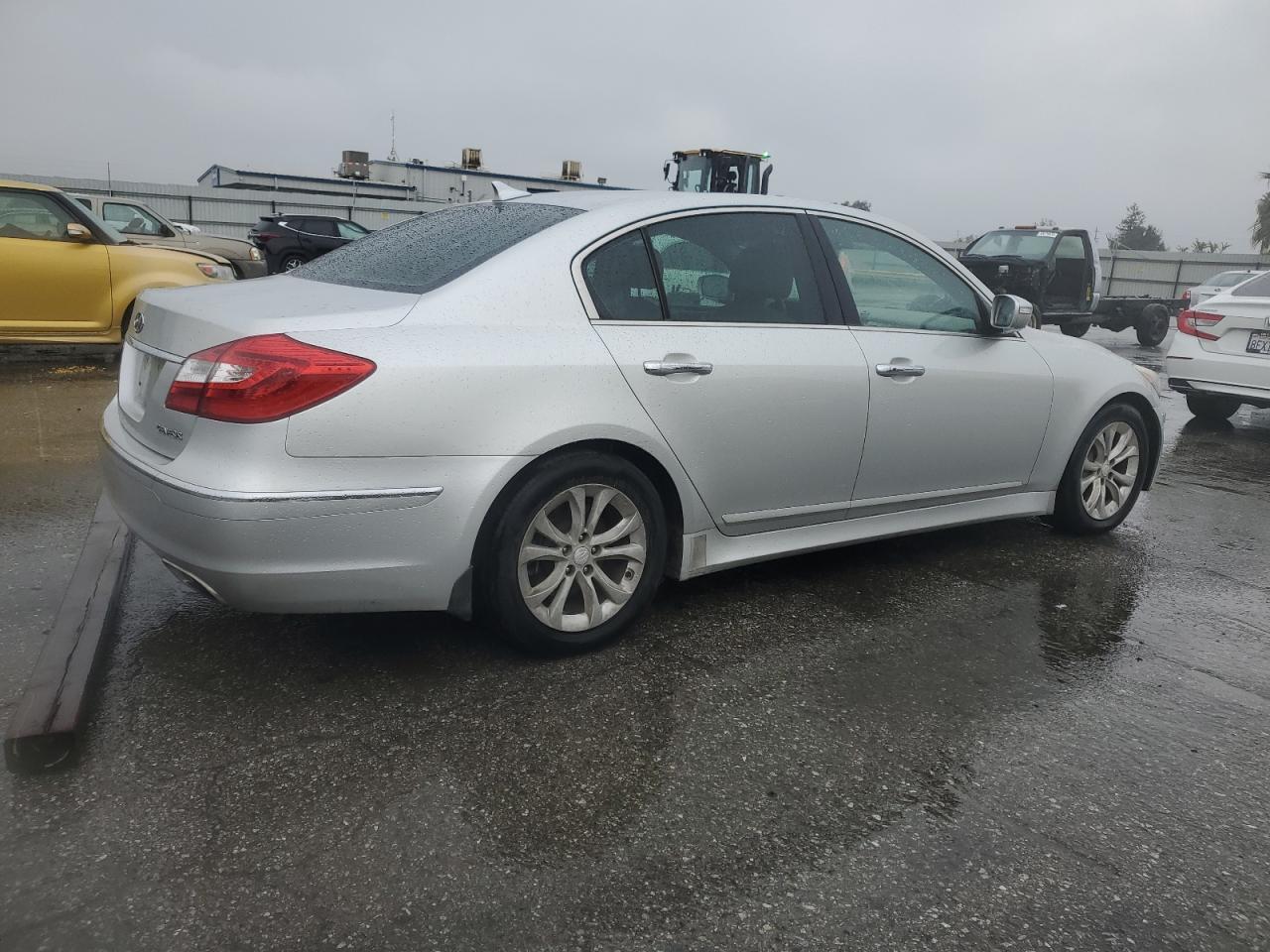 Hyundai Genesis 3.8l Image 4