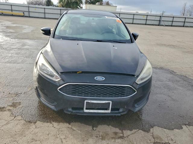 Ford Focus Se Image 9