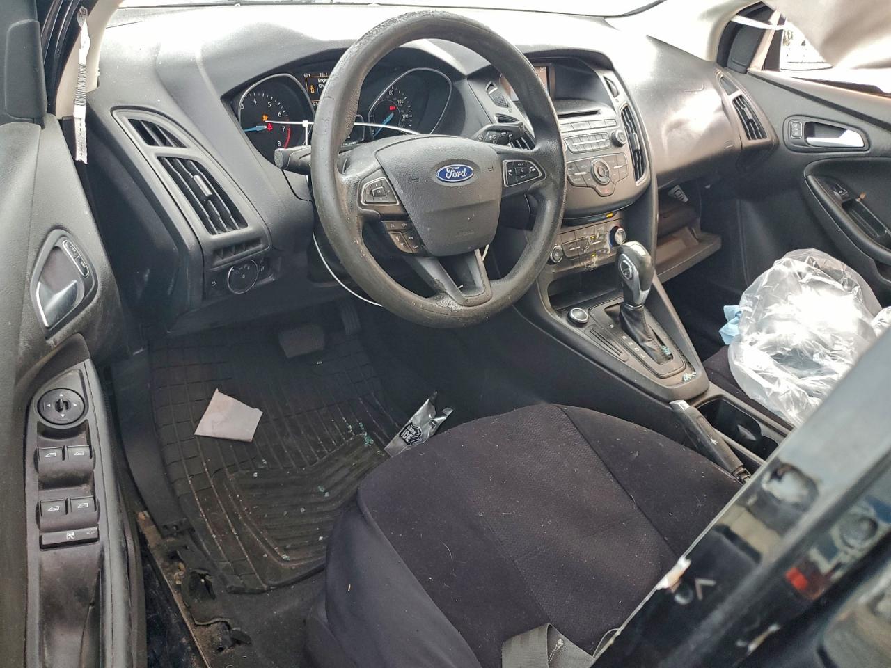 Ford Focus Se Image 11