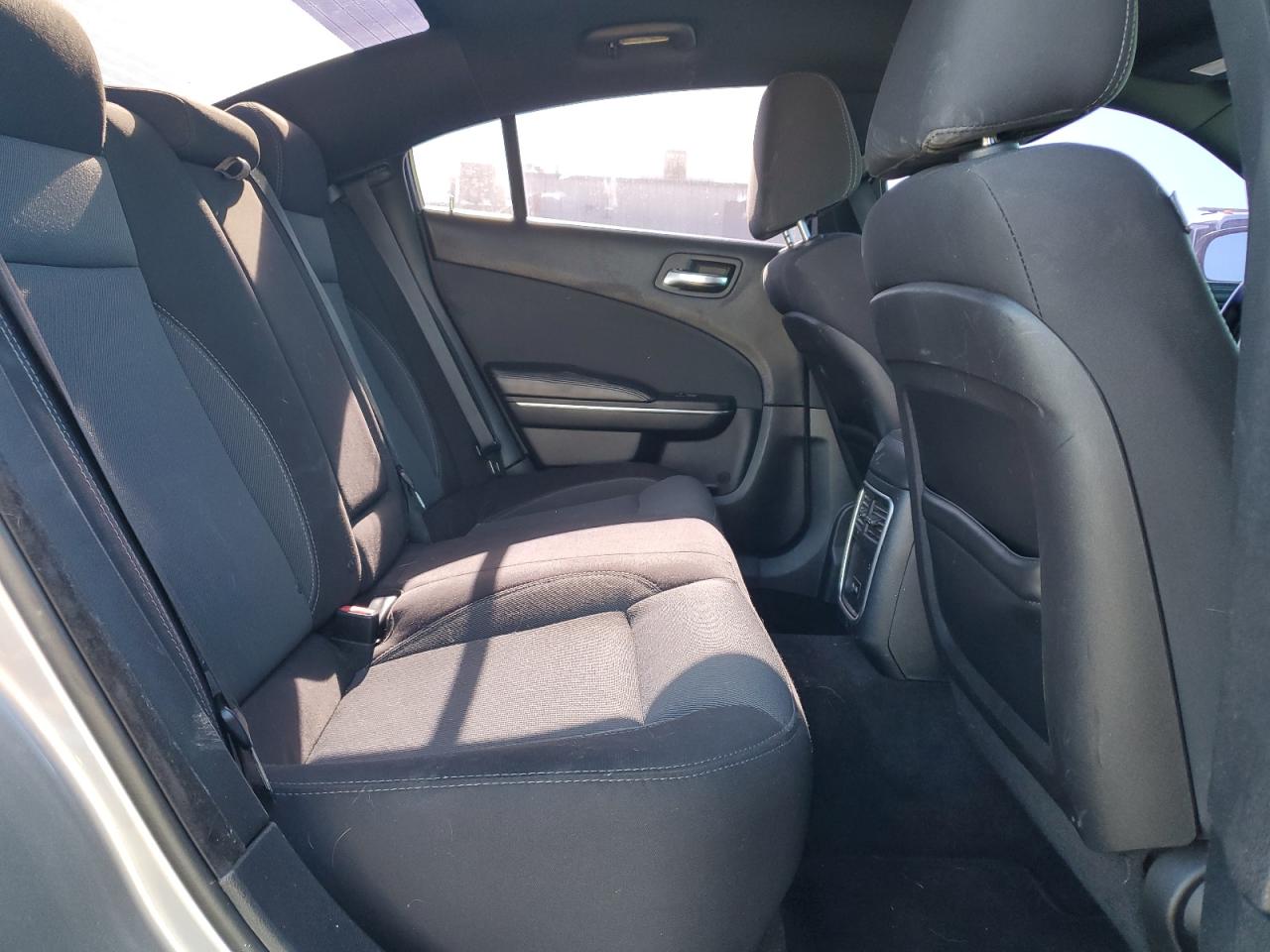 Dodge Charger Se Image 3