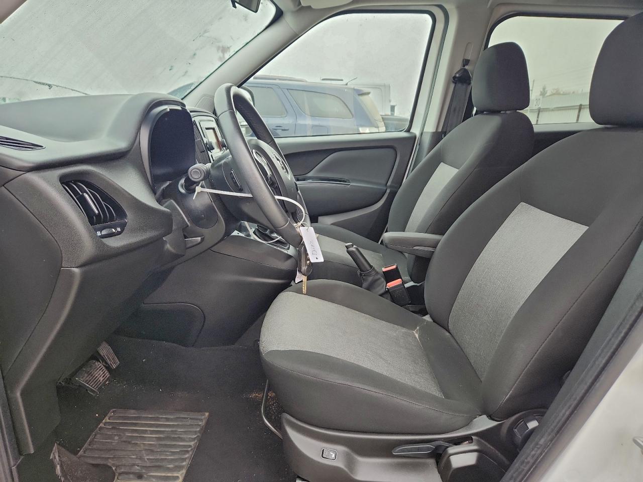 Ram Promaster Slt Image 4