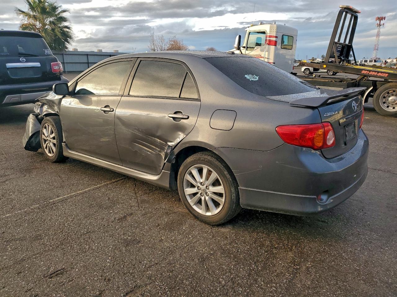 Toyota Corolla Base Image 2