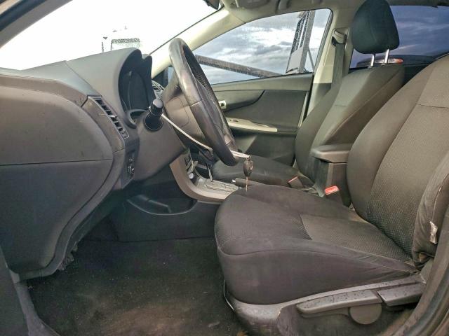 Toyota Corolla Base Image 6