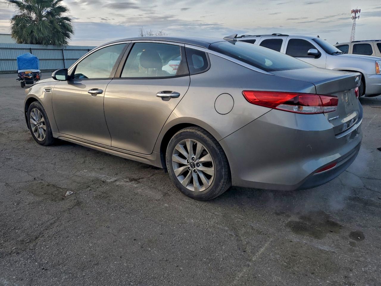 Kia Optima Lx Image 6