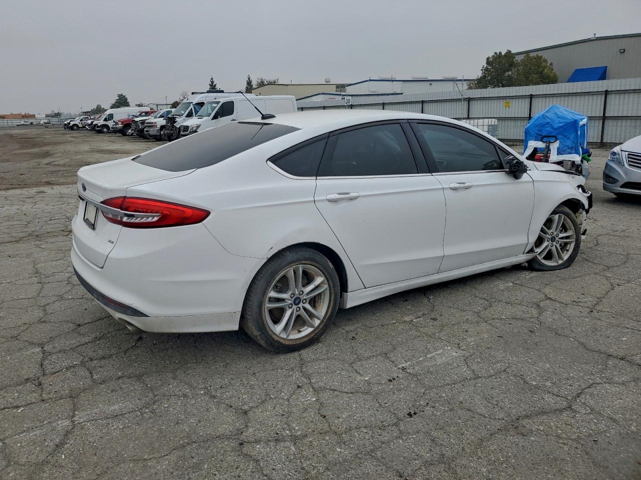 Ford Fusion Se Image 4