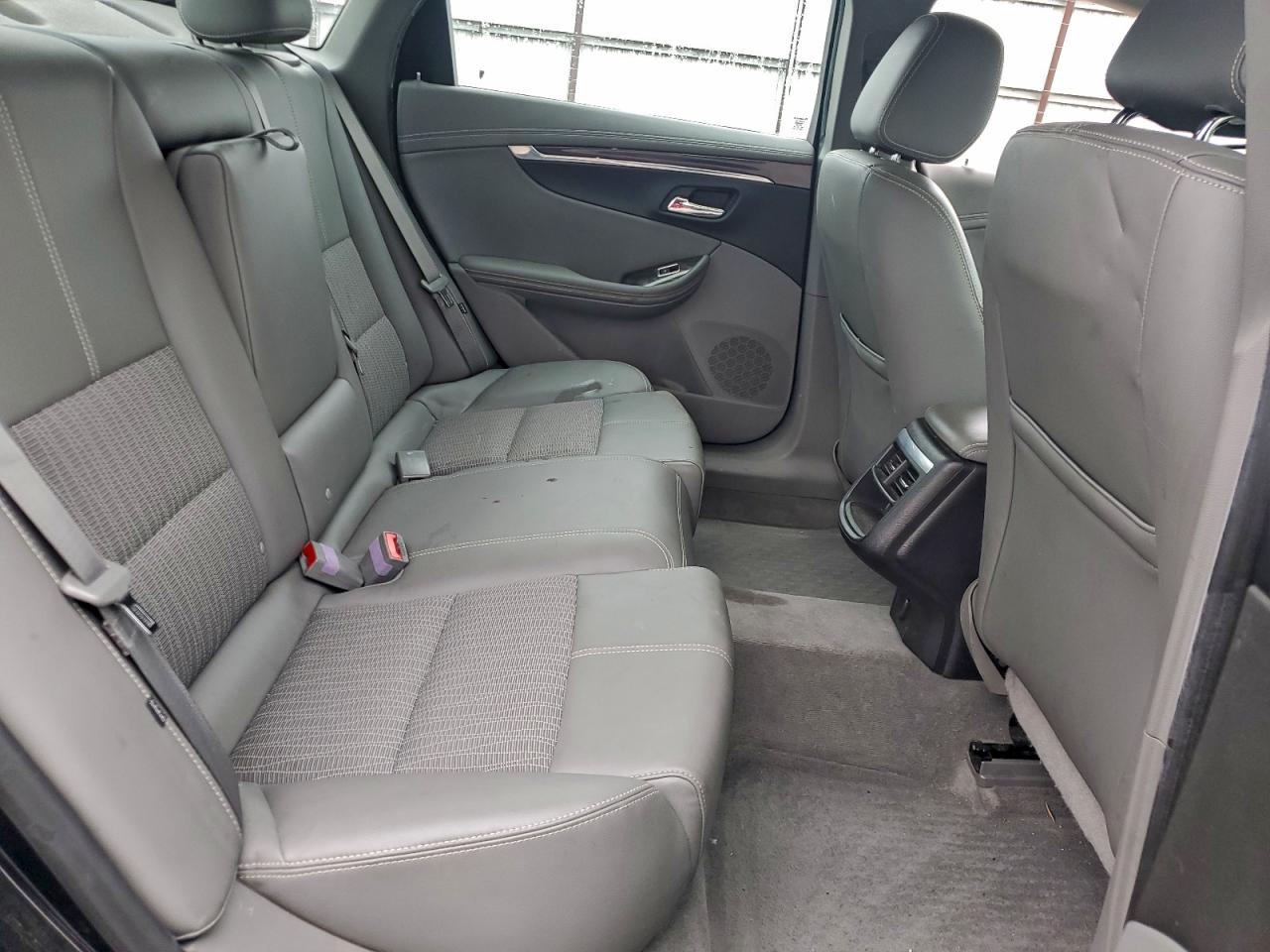 Chevrolet Impala Lt Image 9